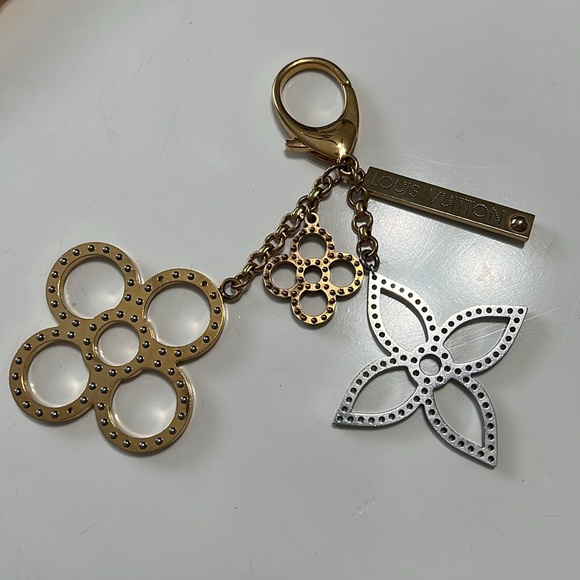 Louis Vuitton Bijoux Sac Tapage Bag Charm Gold and Silver With Box and Dustbag - Picture 6 of 16